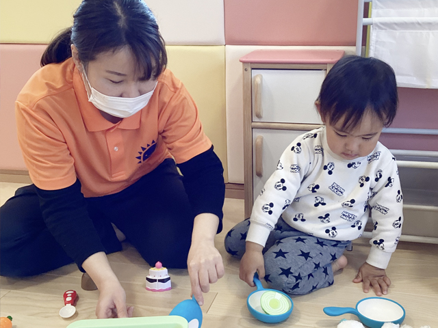 保育士・<small></small> ようこ 先生について