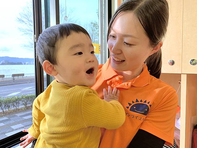 施設長・<small></small> しおり 先生について