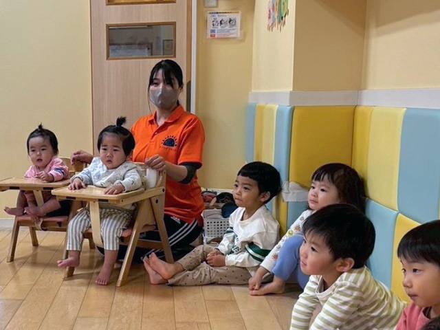 保育士・<small></small> あゆみ 先生について