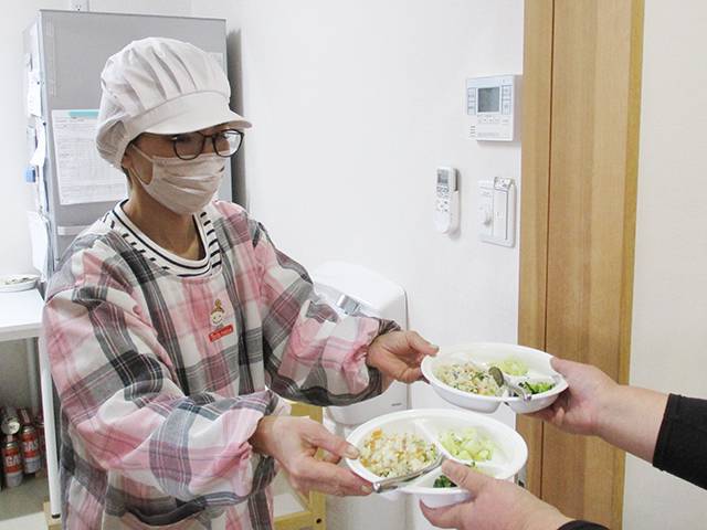 調理スタッフ・<small></small> いつか 調理員について