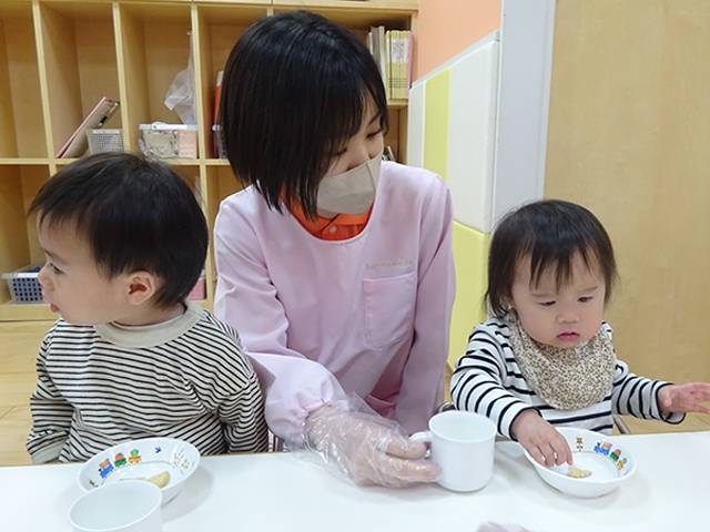 保育スタッフ・<small></small> なつみ 先生について