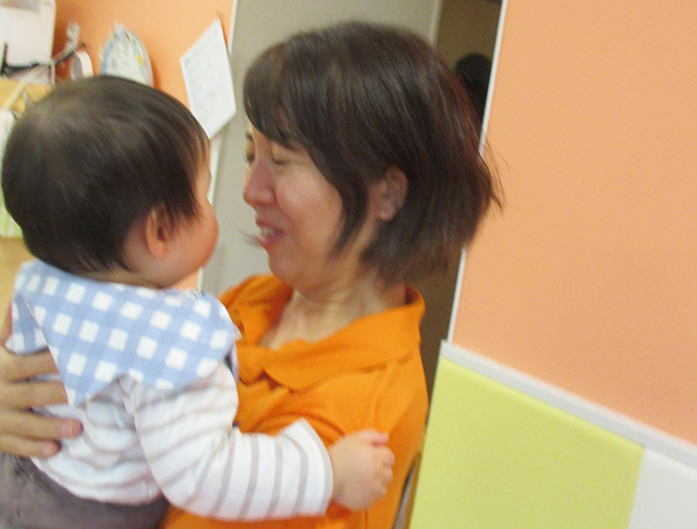 保育士・<small></small> ともこ 先生について
