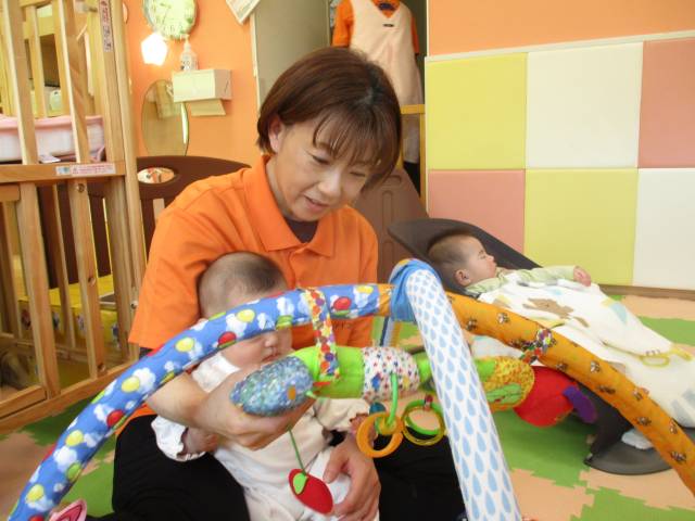 保育士・<small></small> みさと 先生について