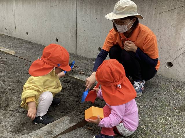 保育士・<small></small> たかこ 先生について