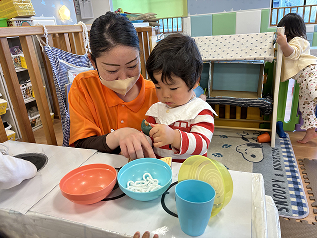 保育士・中村 由里子 先生について