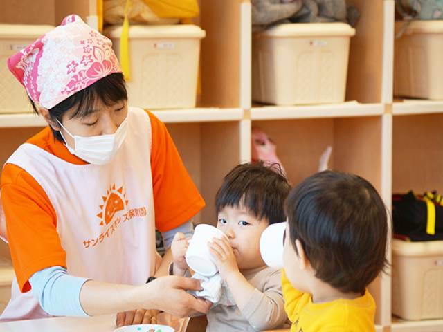 保育士・<small></small> はるみ 先生について