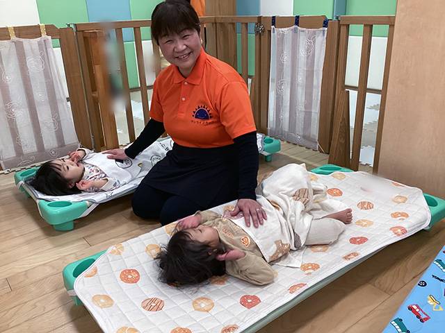 保育士・<small></small> きょうこ 先生について