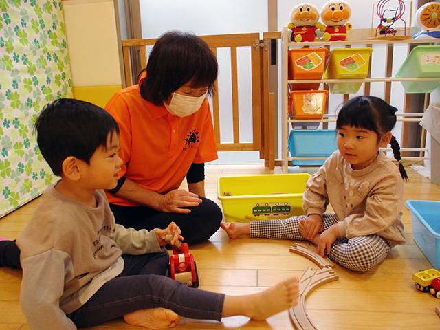 保育士・<small></small> すみこ 先生について