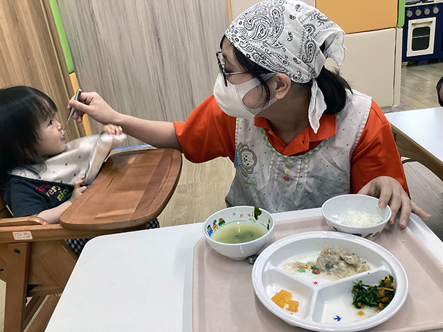 保育士・<small></small> かほ 先生について