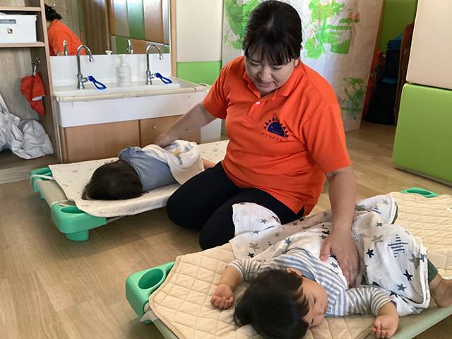 保育士・<small></small> なつみ 先生について