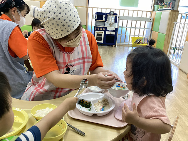 保育士・<small></small> まゆ 先生について