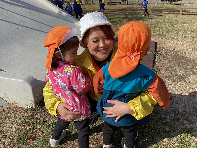 保育士・<small></small> よしえ 先生について