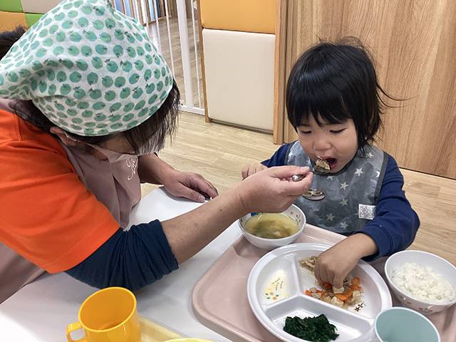 保育士・<small></small> さやか 先生について