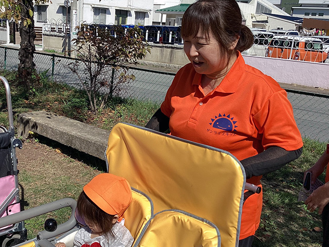 保育士・<small></small> さやか 先生について