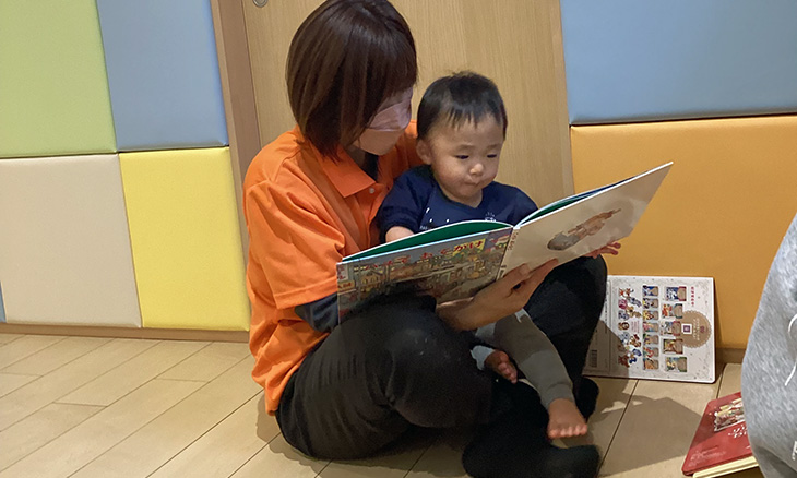 保育士・<small></small> あき 先生について