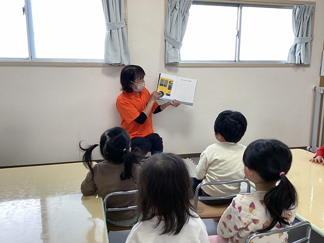 保育士・<small></small> ゆうこ 先生について