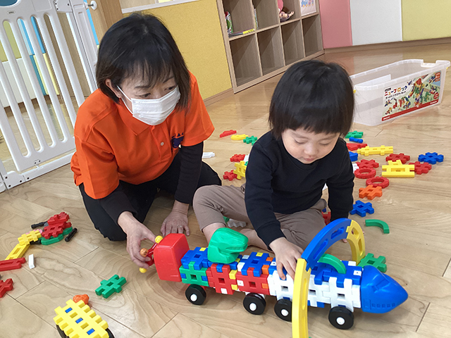 保育士・<small></small> みか 先生について