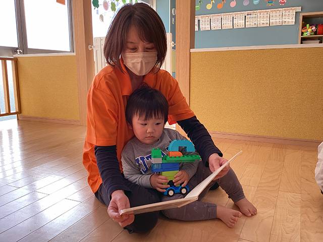 保育士・<small></small> さとみ 先生について