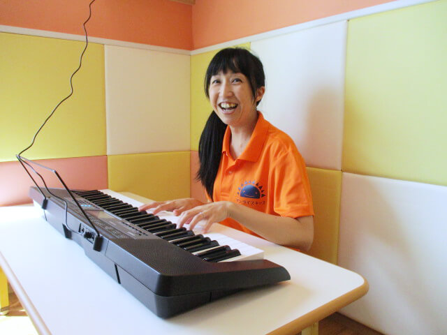 保育士・<small></small> れいこ 先生について