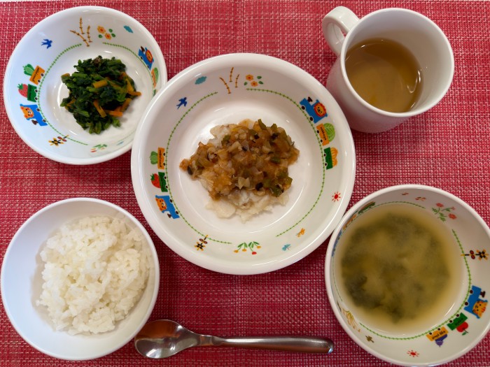 【9月3日㈭の給食・おやつ】