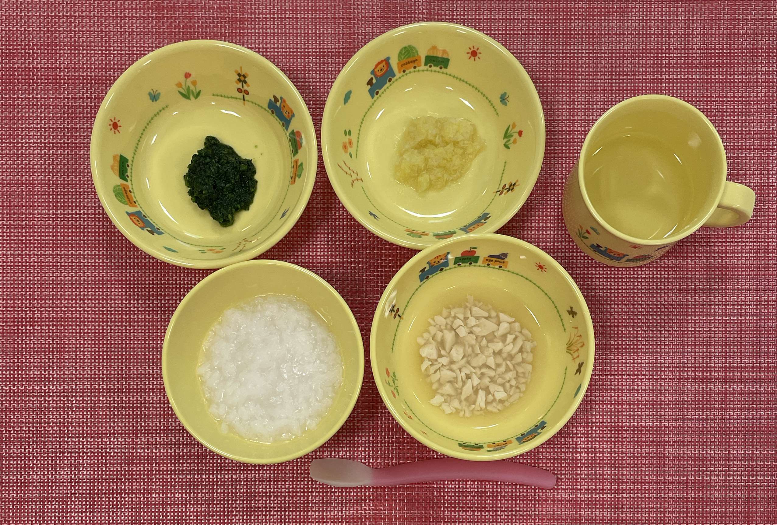 8月8日（火）の給食・おやつ