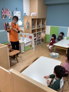 今週の絵本の読み合い♪