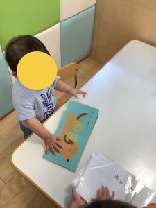 絵本読み合いプログラム