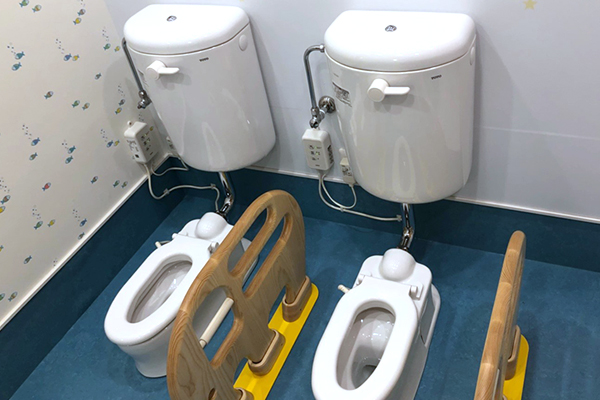 子ども用トイレ