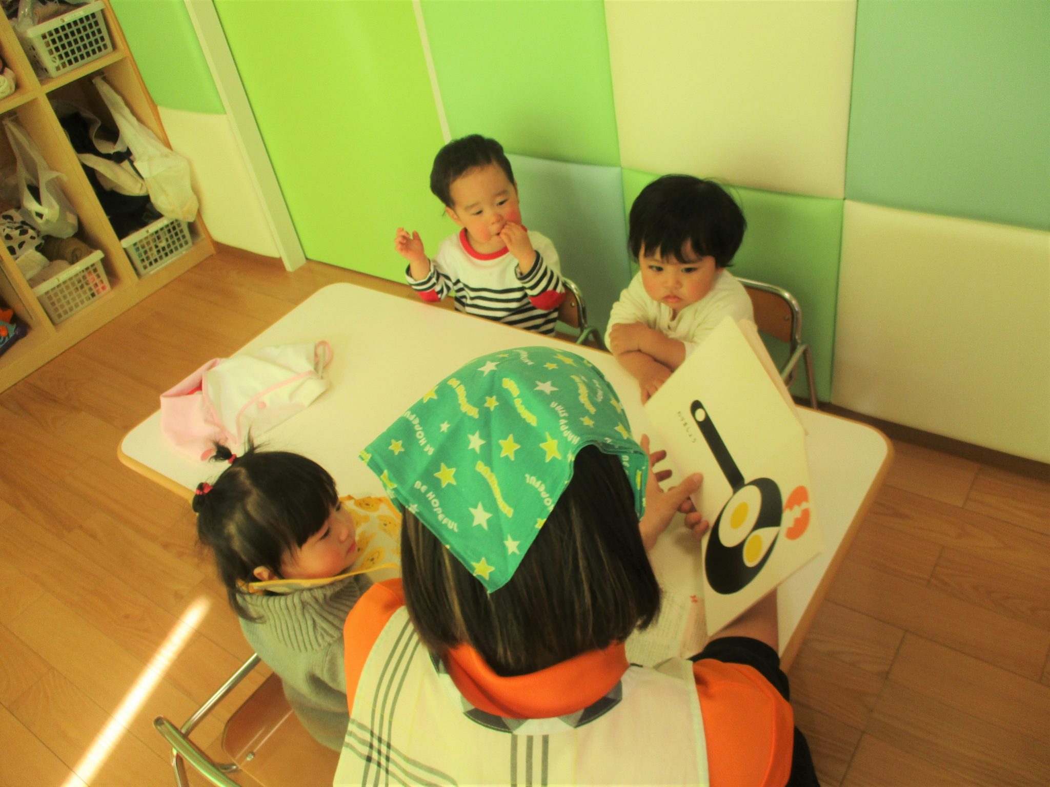 ?絵本読み聞かせプログラム?