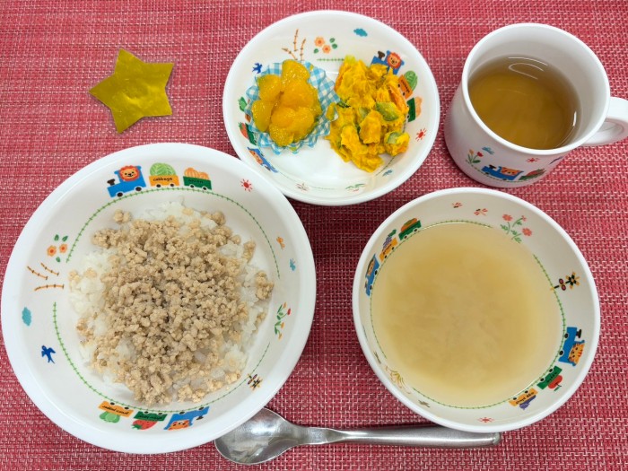 【2月12日㈭の給食・おやつ】