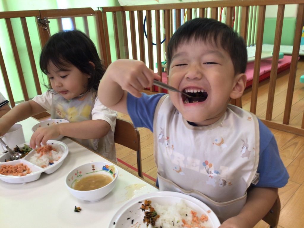 🍚もりもり食べて🍞元気いっぱいだよ😊