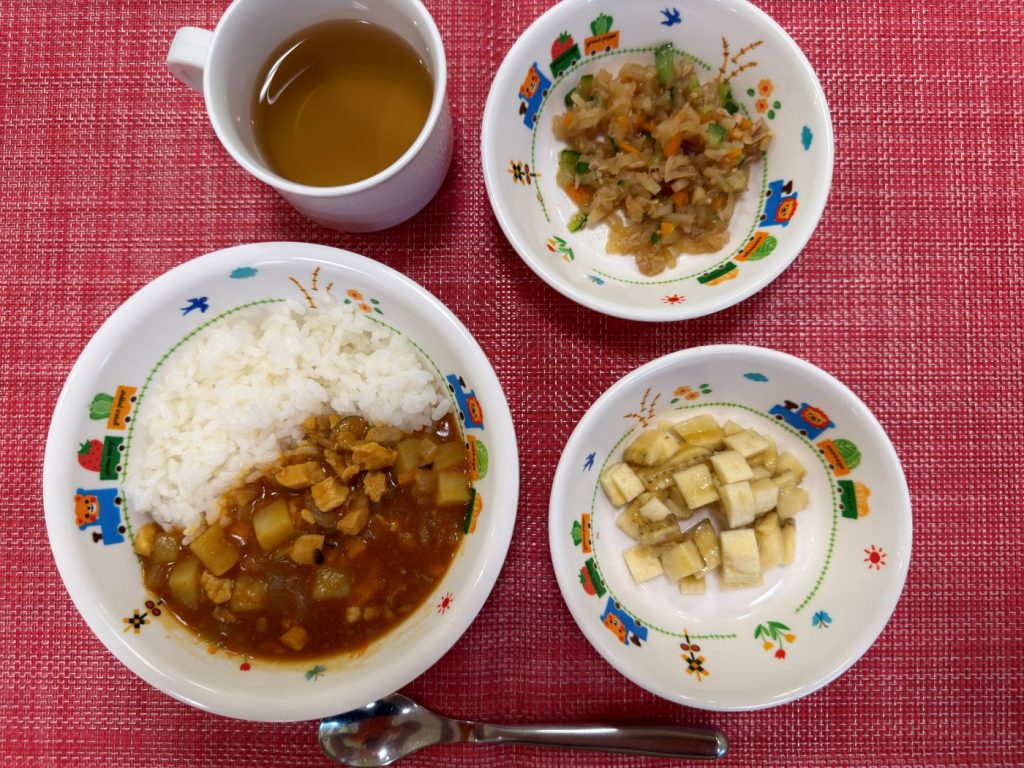 【9月4日㈮の給食・おやつ】