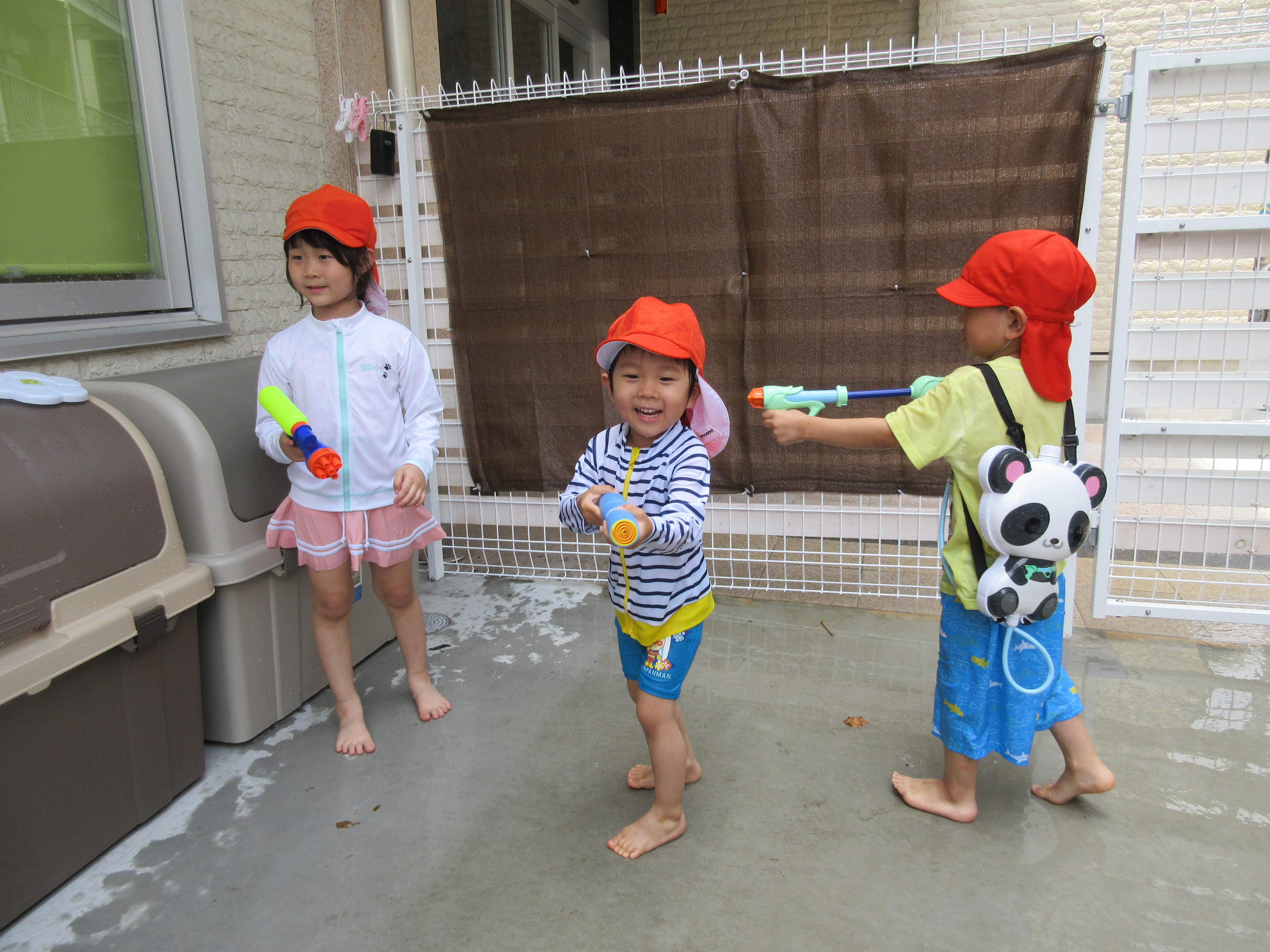 夏だ！！暑い！！水遊びだー☆☆