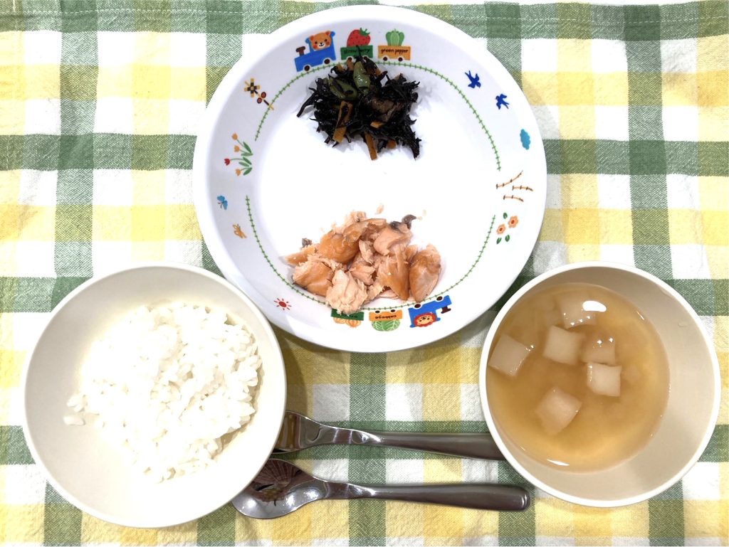 9月30日(土)の給食・おやつ