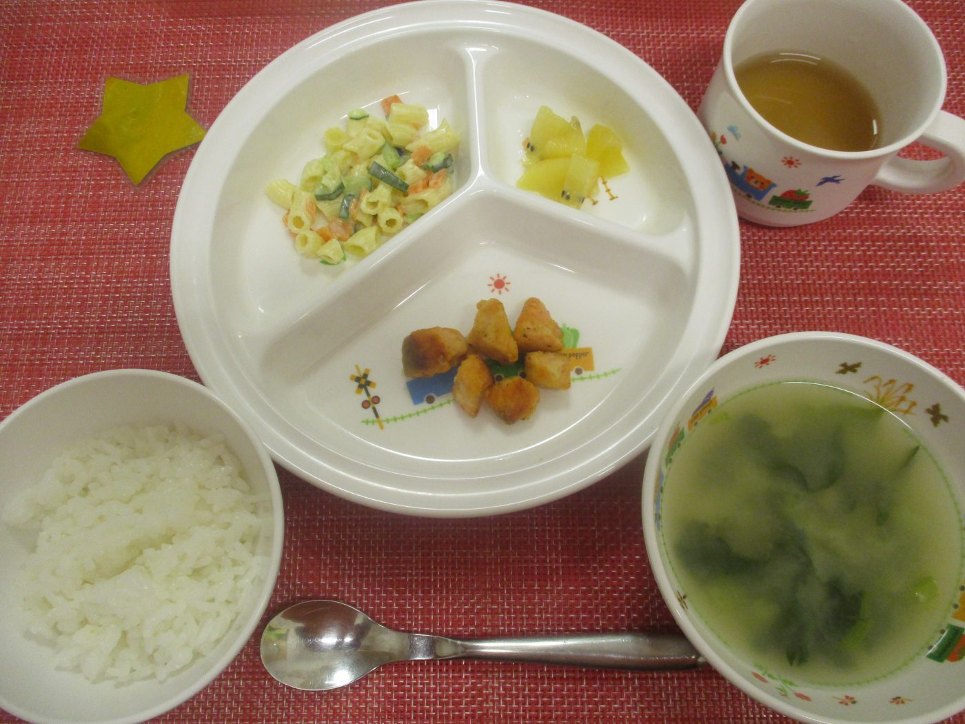 【6月24日㈫の給食・おやつ】