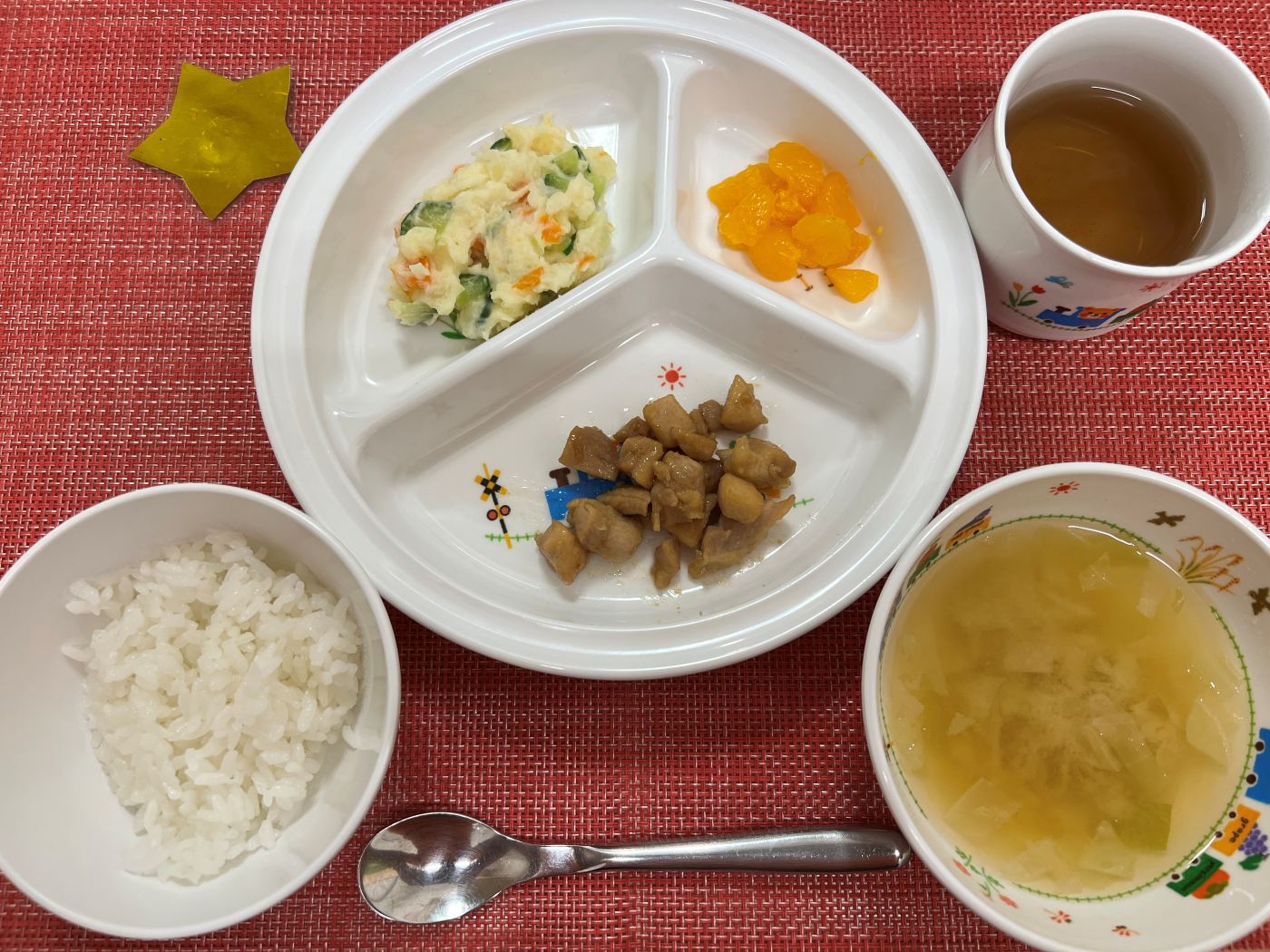 【9月19日㈮の給食・おやつ】