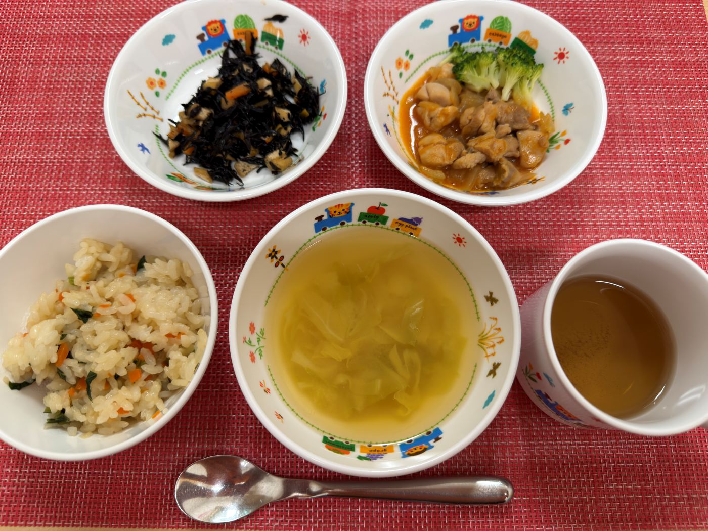 【1月7日㈬の給食・おやつ】