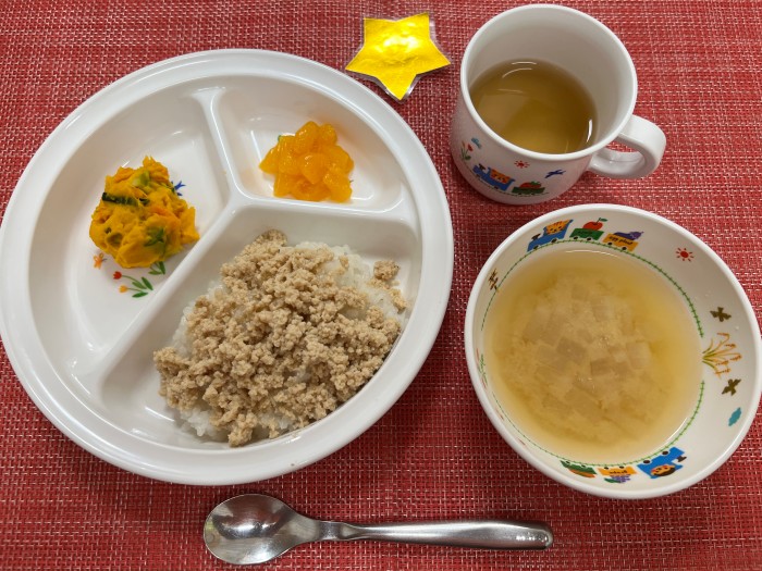 【11月11日㈫の給食・おやつ】
