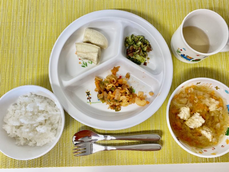2月25日(土)の給食・おやつ