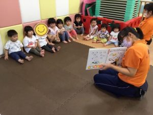 📘絵本読み聞かせプログラム📘