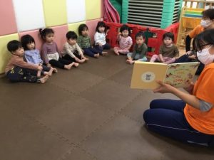 📘絵本読み聞かせプログラム📘