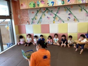 📘絵本読み聞かせプログラム📘