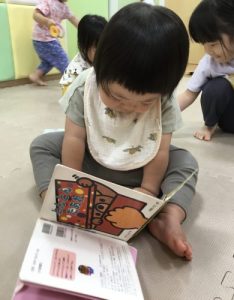 📘絵本読み聞かせプログラム📘