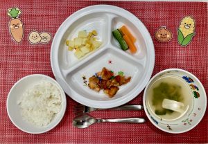 【3月30日(土)の給食・おやつ】