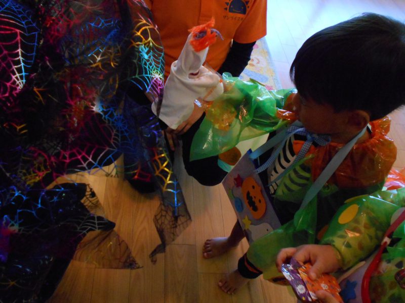 11月7日(月)の給食・おやつ