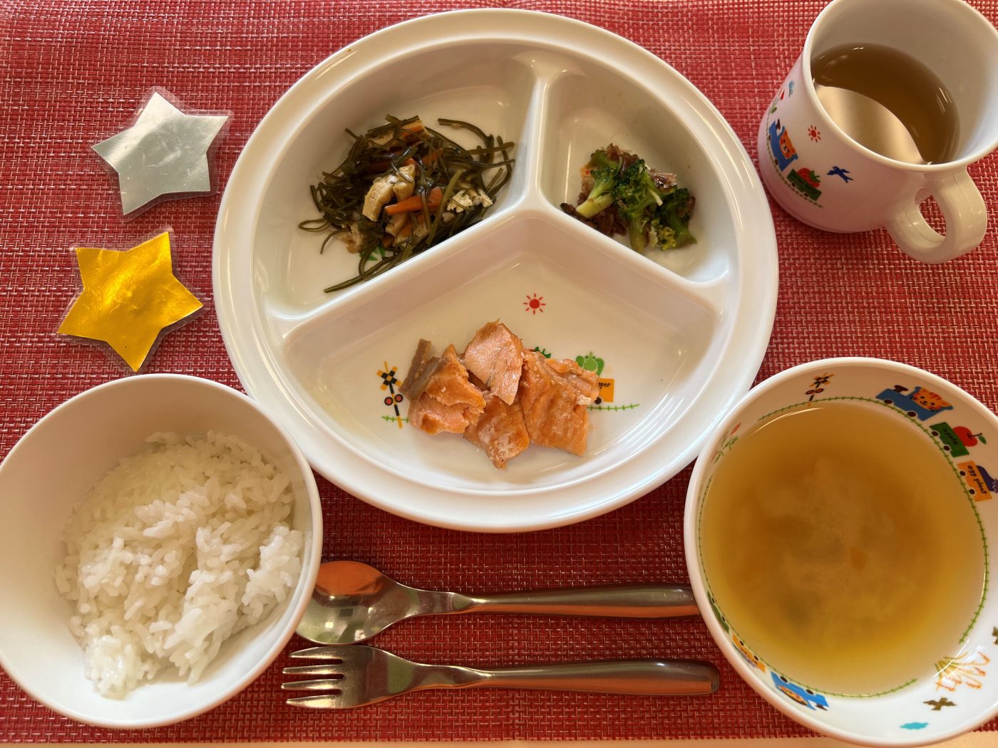 【11月22日㈮の給食・おやつ】