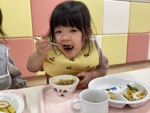 🍙給食、おやつの様子🍙