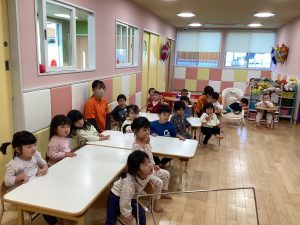 📕絵本読み合い📕