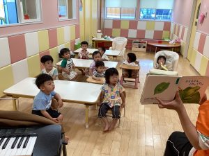 📕絵本読み合い📕