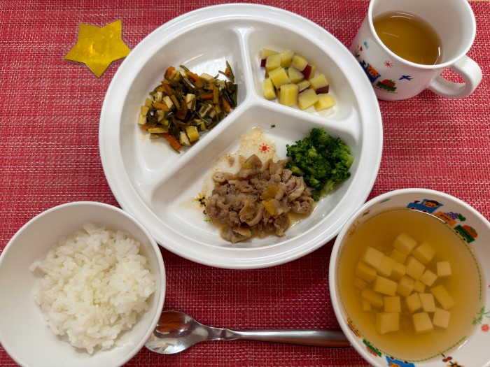 【2月18日㈬の給食・おやつ】